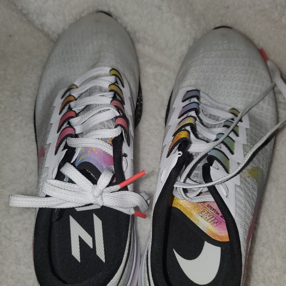 Men's Nike sneakers